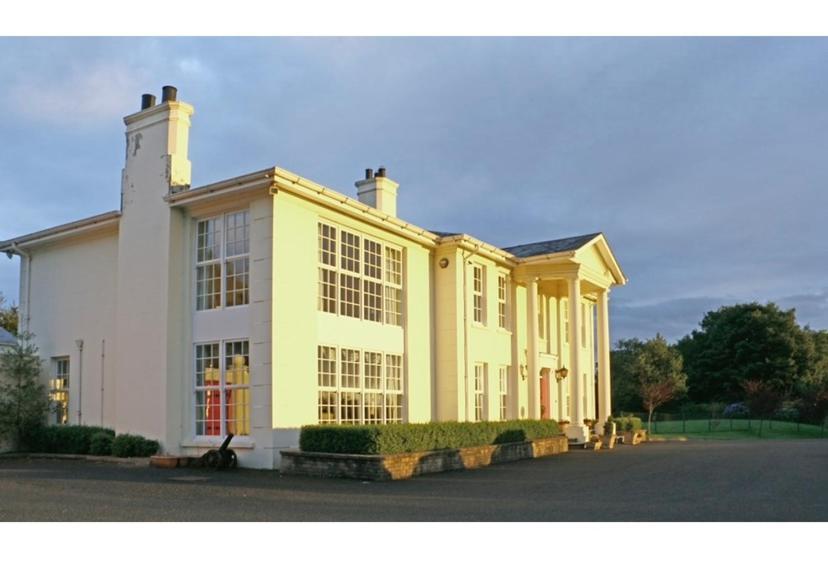 Redgate House Bed & Breakfast Лъндъндери Екстериор снимка