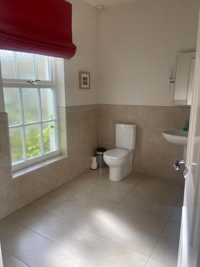 Redgate House Bed & Breakfast Лъндъндери Екстериор снимка