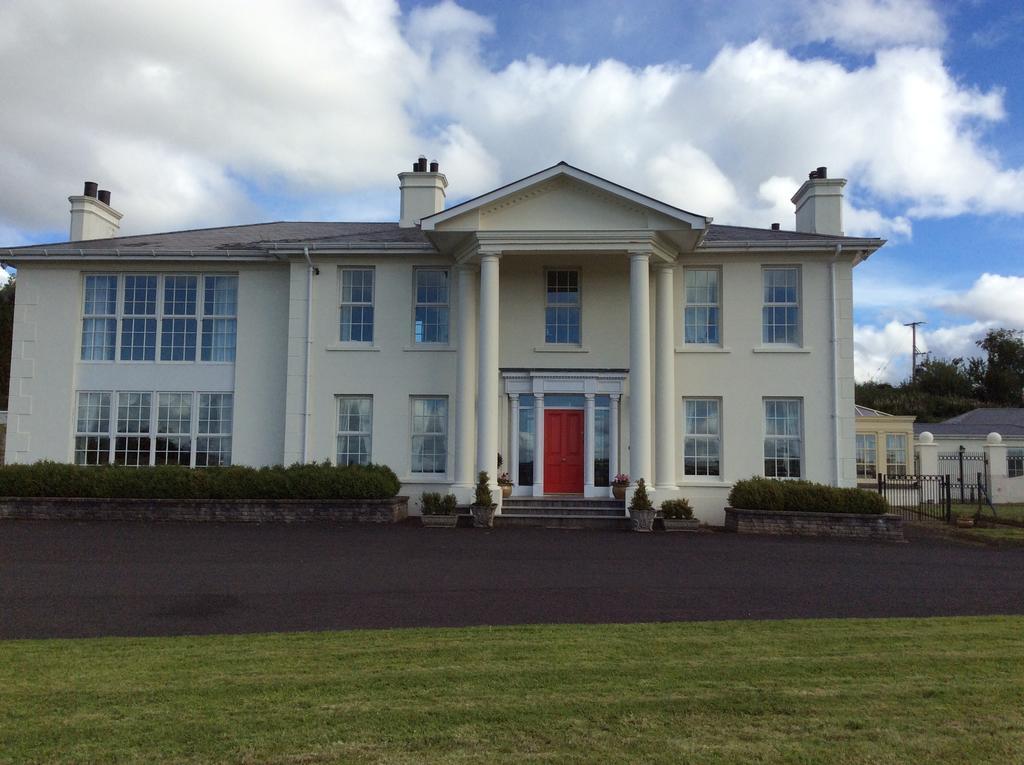 Redgate House Bed & Breakfast Лъндъндери Екстериор снимка